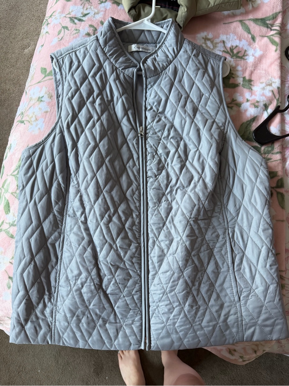 Croft & Barrow Quilted Light Gray Women's Vest - Classic Sleeveless Jacket